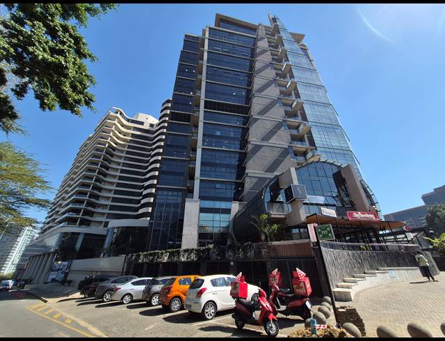 423M² OFFICE TO LET IN SANDTON CENTRAL